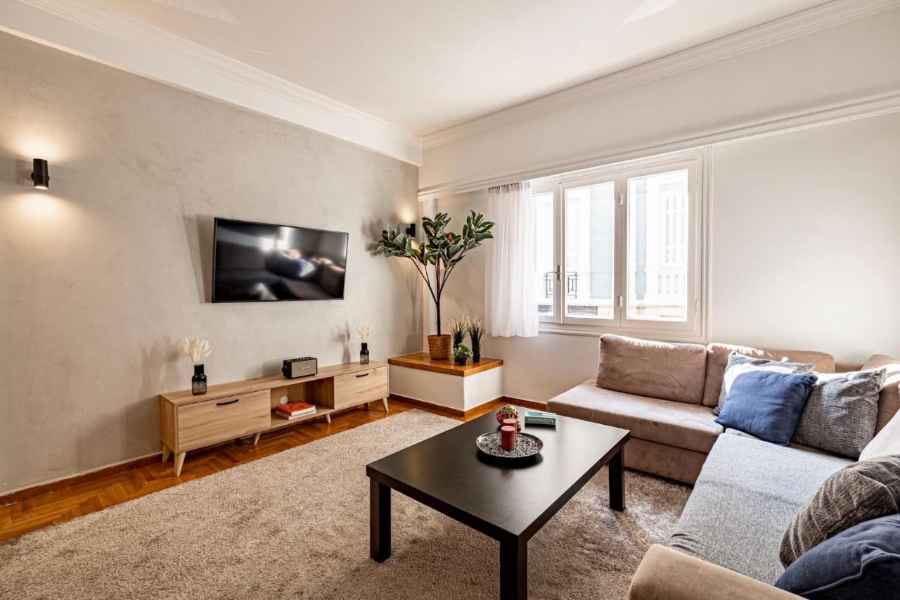 Cozy Apartment In Kolonaki Athens - Sleeps 5 Exteriör bild