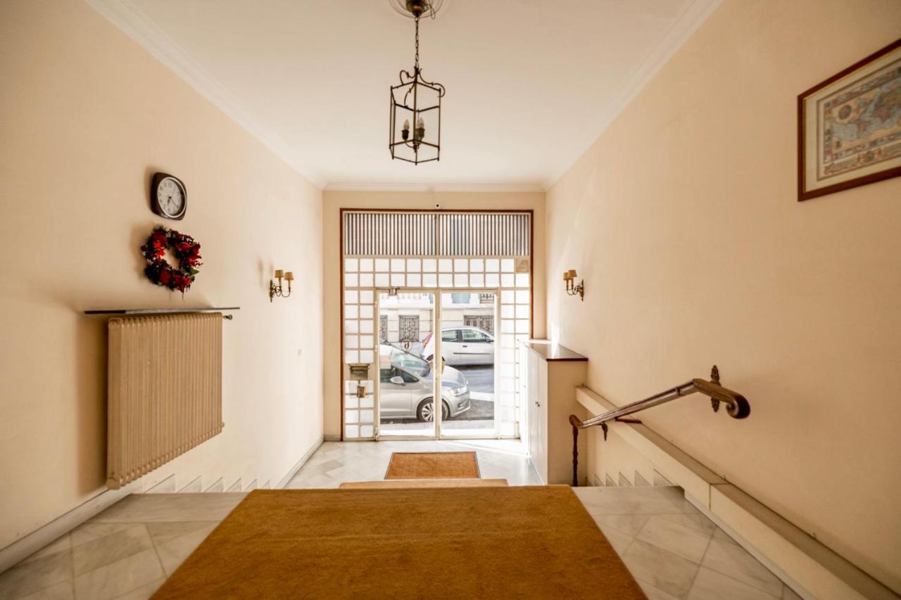 Cozy Apartment In Kolonaki Athens - Sleeps 5 Exteriör bild